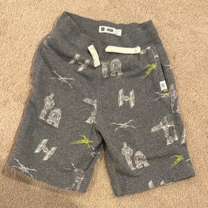 GAP Star Wars Kids Gray Shorts - XS, 4/5